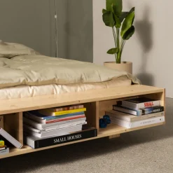 Karup Design MERGE Lit avec rangement en bois 180x200cm