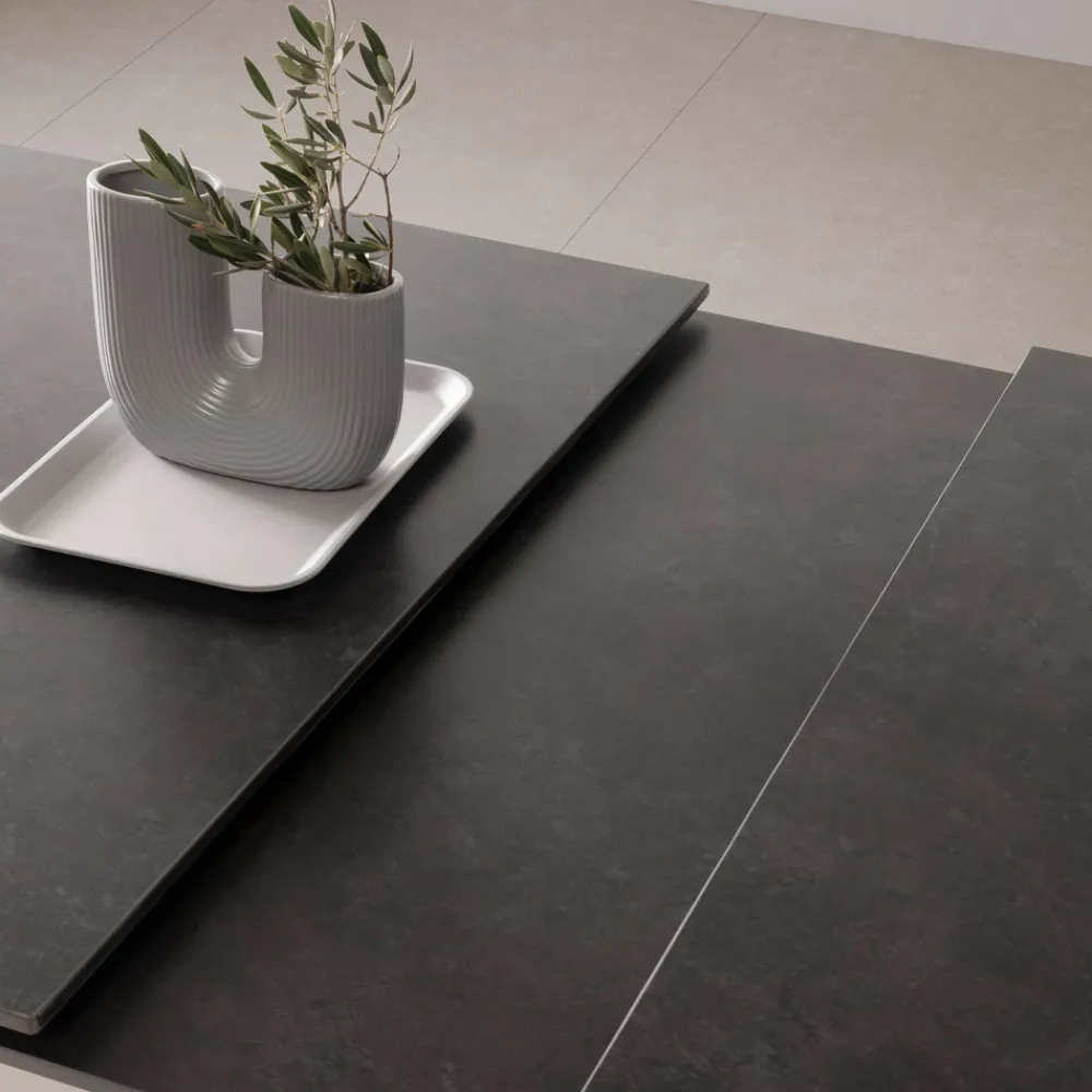 No name MYSTARA Table à manger extensible 6 à 8 personnes en céramique et métal 150-200x85cm